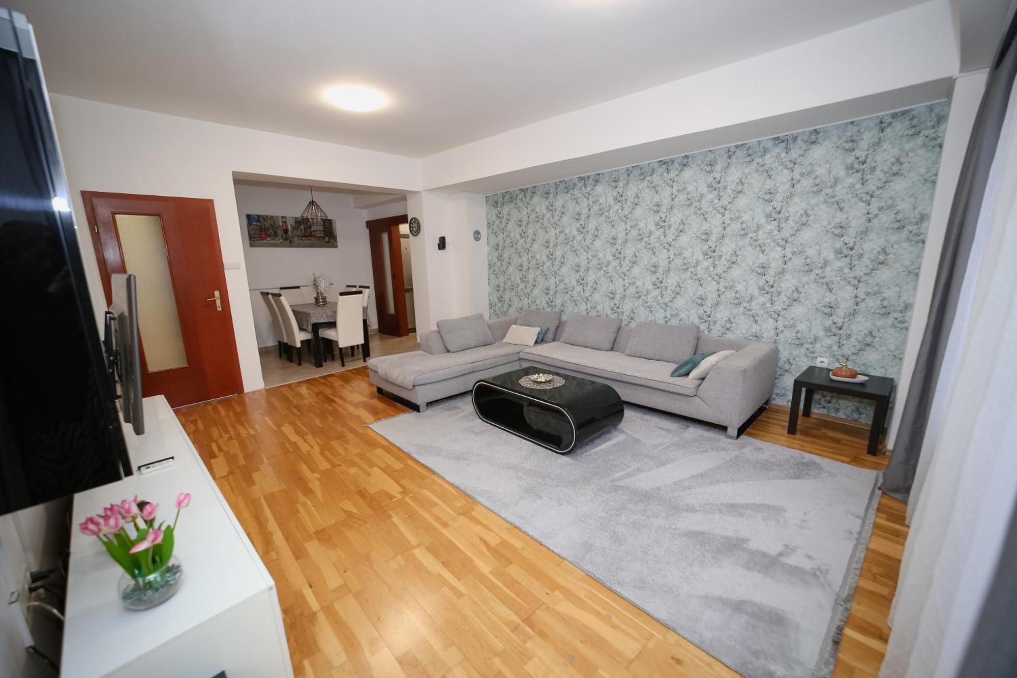 Iva Lux Stan Na Dan Apartment Banja Luka Exterior foto